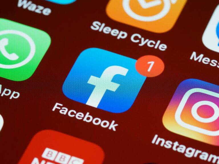 dobrać platformy social media